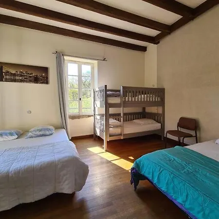 Hébergement de vacances Le Moulin De Froment 2 Gites De 8 Et De 12 Couchages, 10 Min Du Puy Du Fou Mallievre