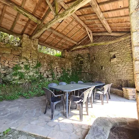 Le Moulin De Froment 2 Gites De 8 Et De 12 Couchages, 10 Min Du Puy Du Fou
